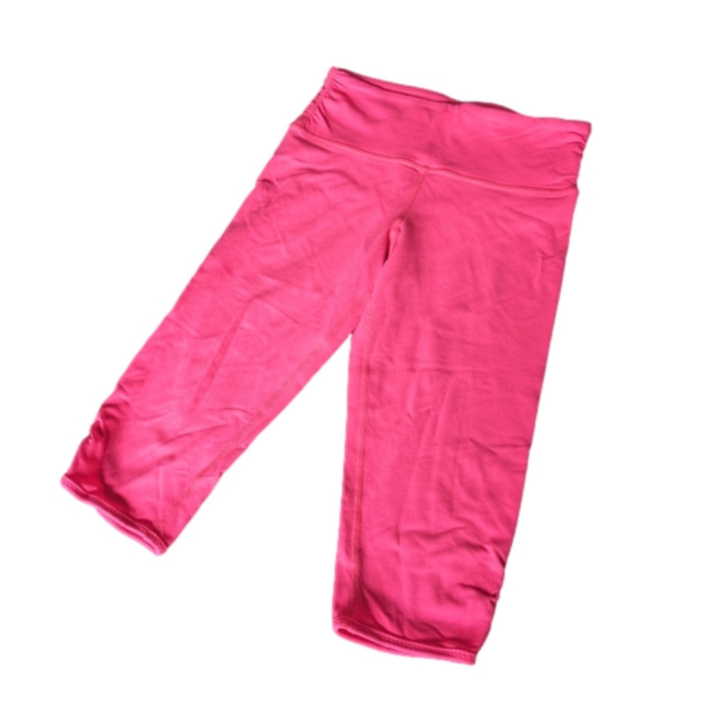 Lululemon neon coral Capri crop leggings